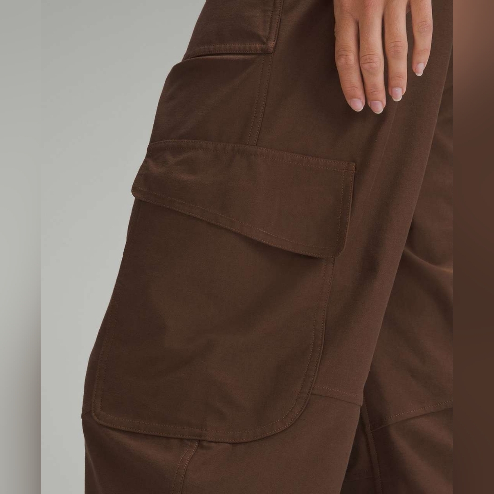 Lululemon Light Utilitech Cargo Pocket High-Rise PantJava - Picture 2 of 8